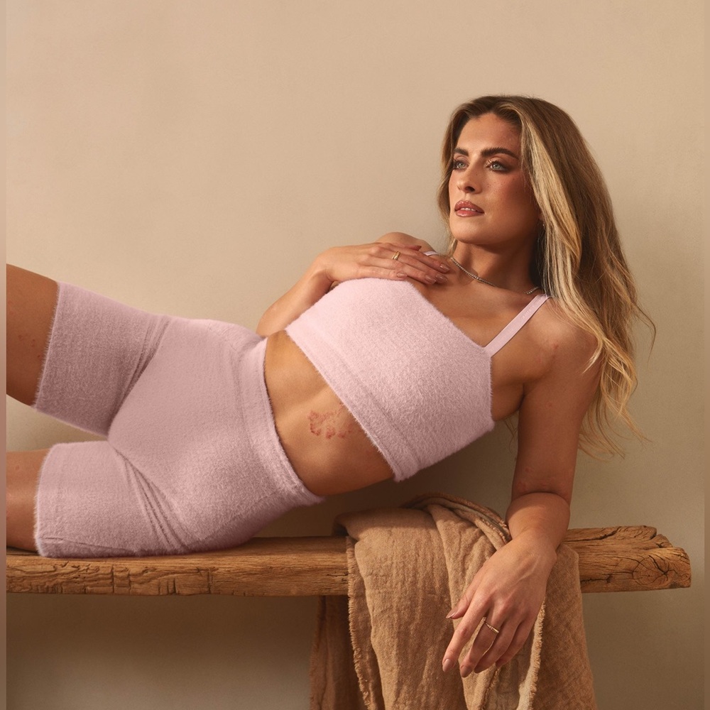 NWT GYMSHARK x WHITNEY EYELASH KNIT BANDEAU - Pink Medium